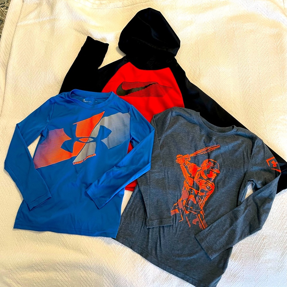 Boys Lot of Under Armour and Nike tops